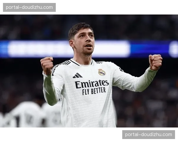 阿韦罗亚激活巴尔韦德前插属性，成皇马进攻变招